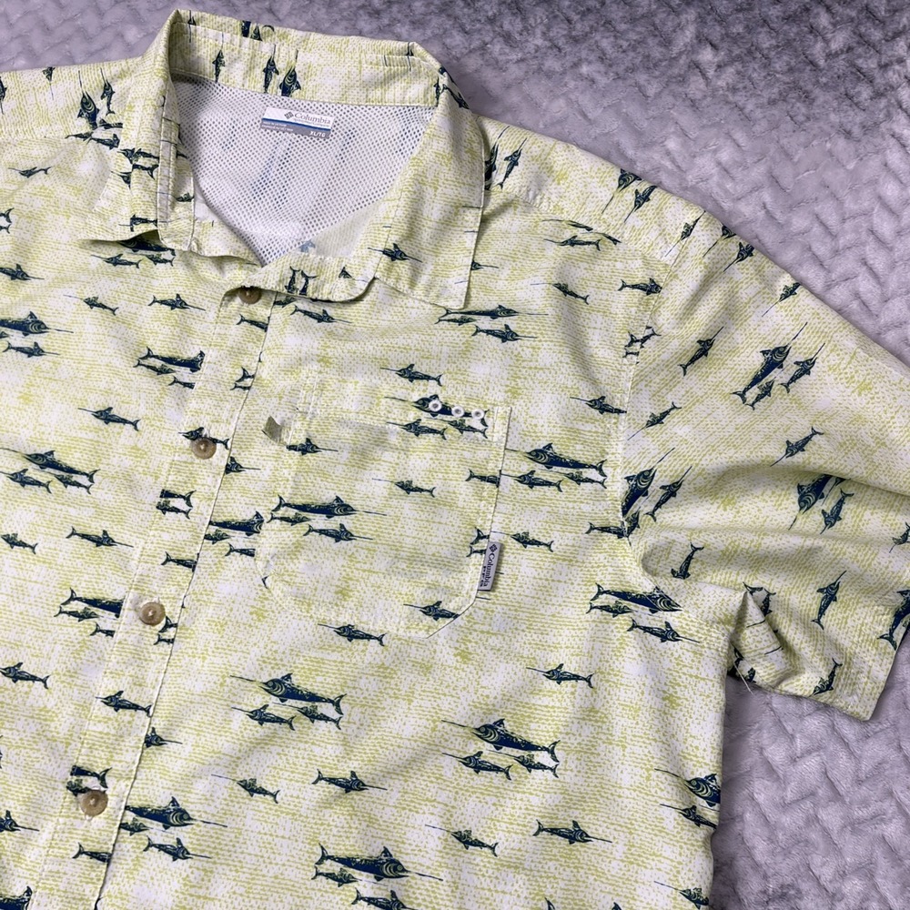 COLUMBIA PFG XL Multi-Color All Over Fish‎ Print Button Up Shirt Slack Tide